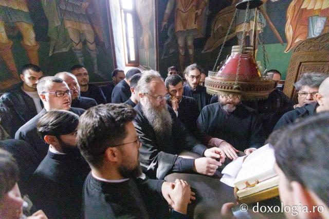 Sfânta Liturghie la hramul bisericii „Sfântul Grigorie Palama” din București / Foto: pr. Silviu Cluci Sfânta Liturghie la hramul bisericii „Sfântul Grigorie Palama” din București