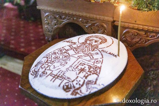 Sfânta Liturghie la hramul bisericii „Sfântul Grigorie Palama” din București / Foto: pr. Silviu Cluci Sfânta Liturghie la hramul bisericii „Sfântul Grigorie Palama” din București