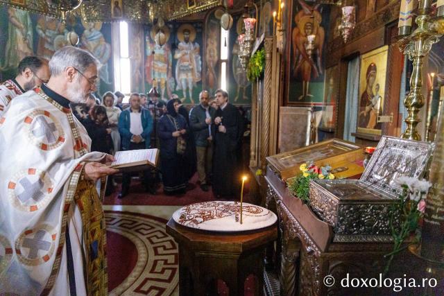 Sfânta Liturghie la hramul bisericii „Sfântul Grigorie Palama” din București