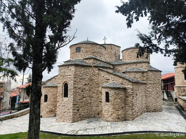 (Foto) Biserica „Sfântul Apostol Andrei” din Peristera – monumentul bizantin ce adăpostește moaștele Sfântului Eftimie cel Nou / Foto: Pr. Marin Osoianu (Foto) Biserica „Sfântul Apostol Andrei” din Peristera – monumentul bizantin ce adăpostește moaștele Sfântului Eftimie cel Nou