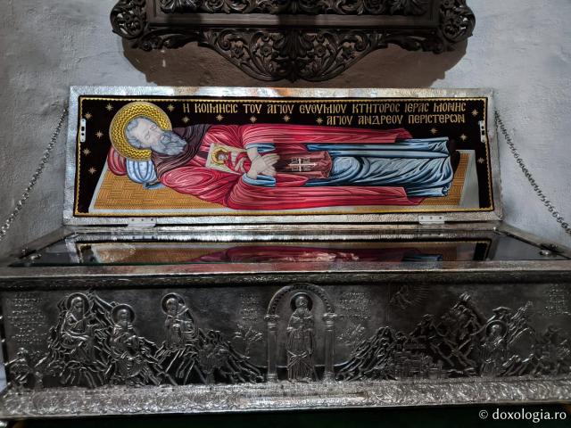 (Foto) Biserica „Sfântul Apostol Andrei” din Peristera – monumentul bizantin ce adăpostește moaștele Sfântului Eftimie cel Nou