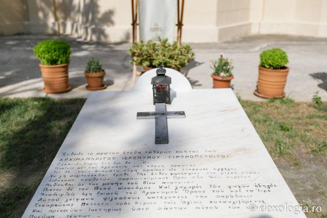 Mormântul Sfântului Ieronim Simonopetritul