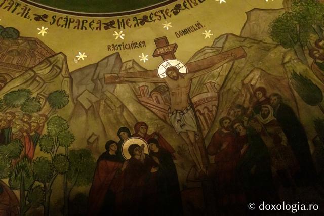 Denia celor 12 Evanghelii la Biserica „Sfânta Cuvioasă Parascheva” din Iași