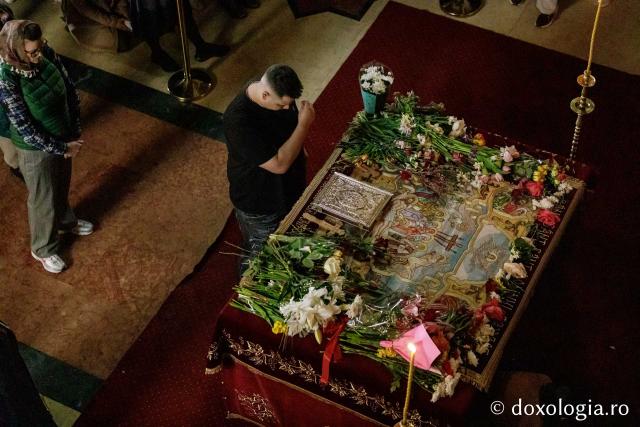 Slujba Prohodului Domnului la Catedrala Mitropolitană din Iași