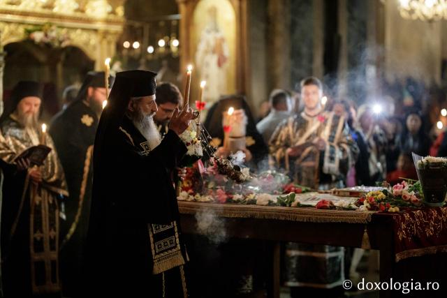 Slujba Prohodului Domnului la Catedrala Mitropolitană din Iași