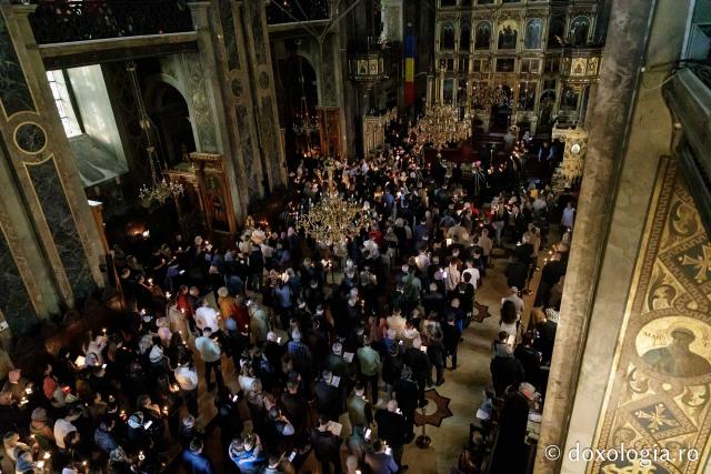 Slujba Prohodului Domnului la Catedrala Mitropolitană din Iași
