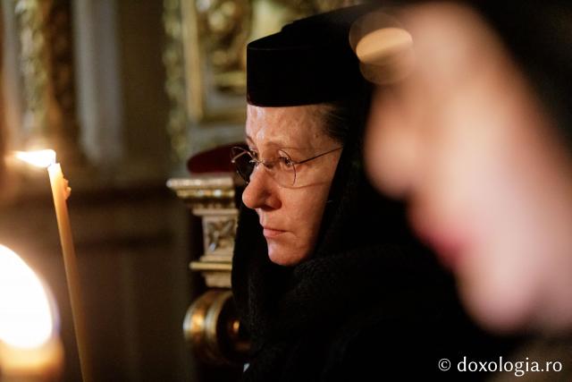Slujba Prohodului Domnului la Catedrala Mitropolitană din Iași