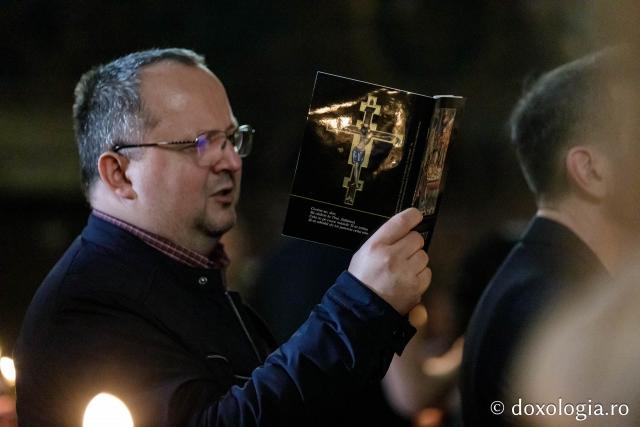 Slujba Prohodului Domnului la Catedrala Mitropolitană din Iași
