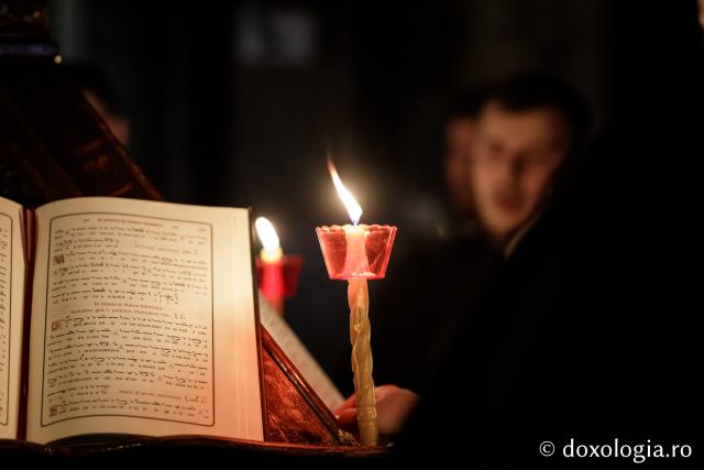 Slujba Prohodului Domnului la Catedrala Mitropolitană din Iași