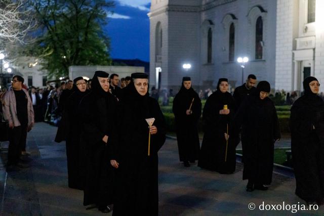 Slujba Prohodului Domnului la Catedrala Mitropolitană din Iași