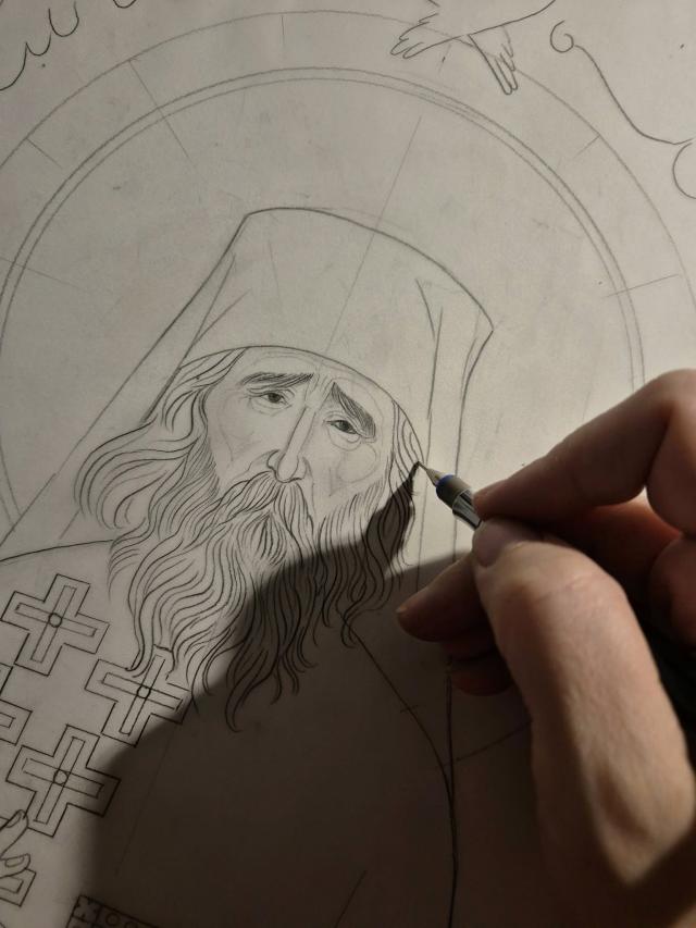 (Foto) Din atelier, pentru veșnicie: desenele Anei-Maria Zară pentru raclele Cuvioșilor Cleopa și Paisie de la Sihăstria