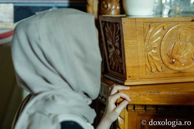 Sfânta Liturghie din Joia Mare la Mănăstirea Paltin