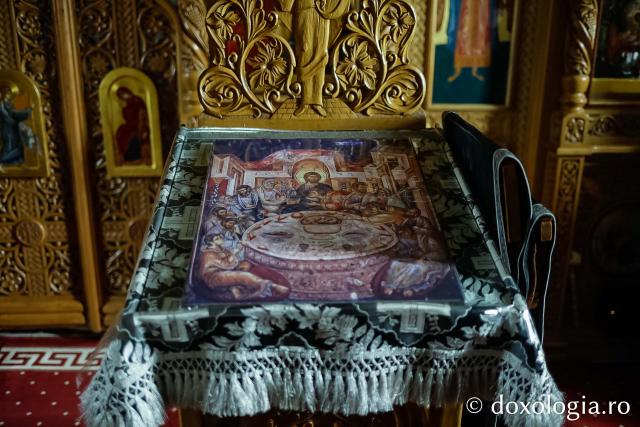 Sfânta Liturghie din Joia Mare la Mănăstirea Paltin