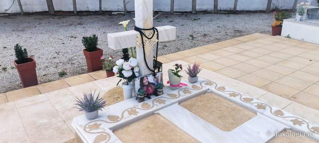 Mormântul Maicii Galaktia din Creta