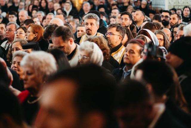 Întronizarea Preasfințitului Părinte BenedicÎntronizarea Preasfințitului Părinte Benedict ca Episcop al Sălajului / Foto: Rotund Perfectt ca Episcop al Sălajului / Foto: Rodund Perfect Întronizarea Preasfințitului Părinte Benedict ca Episcop al Sălajului