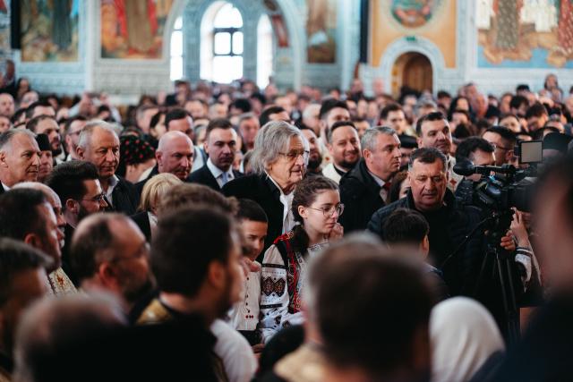 Întronizarea Preasfințitului Părinte BenedicÎntronizarea Preasfințitului Părinte Benedict ca Episcop al Sălajului / Foto: Rotund Perfectt ca Episcop al Sălajului / Foto: Rodund Perfect Întronizarea Preasfințitului Părinte Benedict ca Episcop al Sălajului