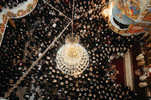 Întronizarea Preasfințitului Părinte BenedicÎntronizarea Preasfințitului Părinte Benedict ca Episcop al Sălajului / Foto: Rotund Perfectt ca Episcop al Sălajului / Foto: Rodund Perfect Întronizarea Preasfințitului Părinte Benedict ca Episcop al Sălajului