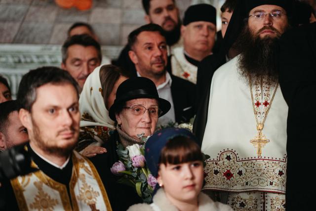 Întronizarea Preasfințitului Părinte BenedicÎntronizarea Preasfințitului Părinte Benedict ca Episcop al Sălajului / Foto: Rotund Perfectt ca Episcop al Sălajului / Foto: Rodund Perfect Întronizarea Preasfințitului Părinte Benedict ca Episcop al Sălajului