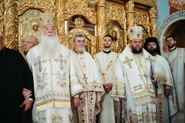Întronizarea Preasfințitului Părinte BenedicÎntronizarea Preasfințitului Părinte Benedict ca Episcop al Sălajului / Foto: Rotund Perfectt ca Episcop al Sălajului / Foto: Rodund Perfect Întronizarea Preasfințitului Părinte Benedict ca Episcop al Sălajului