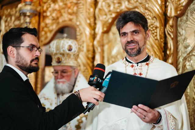 Întronizarea Preasfințitului Părinte BenedicÎntronizarea Preasfințitului Părinte Benedict ca Episcop al Sălajului / Foto: Rotund Perfectt ca Episcop al Sălajului / Foto: Rodund Perfect Întronizarea Preasfințitului Părinte Benedict ca Episcop al Sălajului