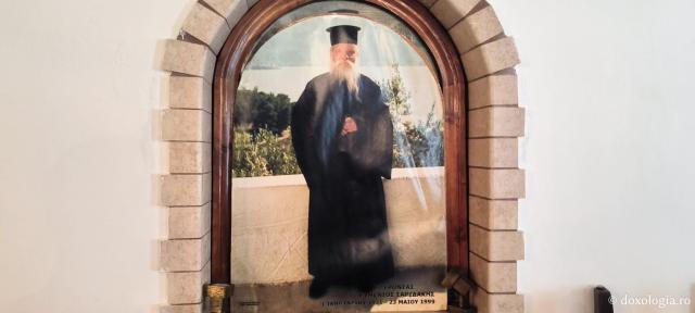 În Ethia, la mormântul Sfântului Evmenie Saridakis