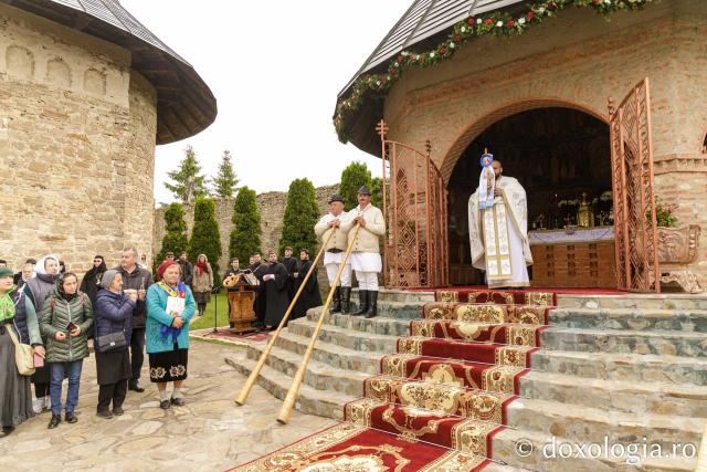 Mănăstirea Hadâmbu – 35 de ani de la reînființare
