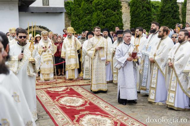 Mănăstirea Hadâmbu – 35 de ani de la reînființare
