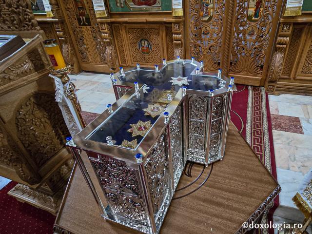 Mănăstirea Caraiman - unul dintre cele mai tinere locașuri monahale din Arhiepiscopia Bucureștilor (galerie FOTO)