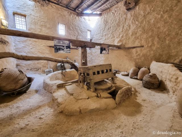 Acasă la Sfântul Cuvios Pavel Tebeul, lavra din pustiul Egiptului
