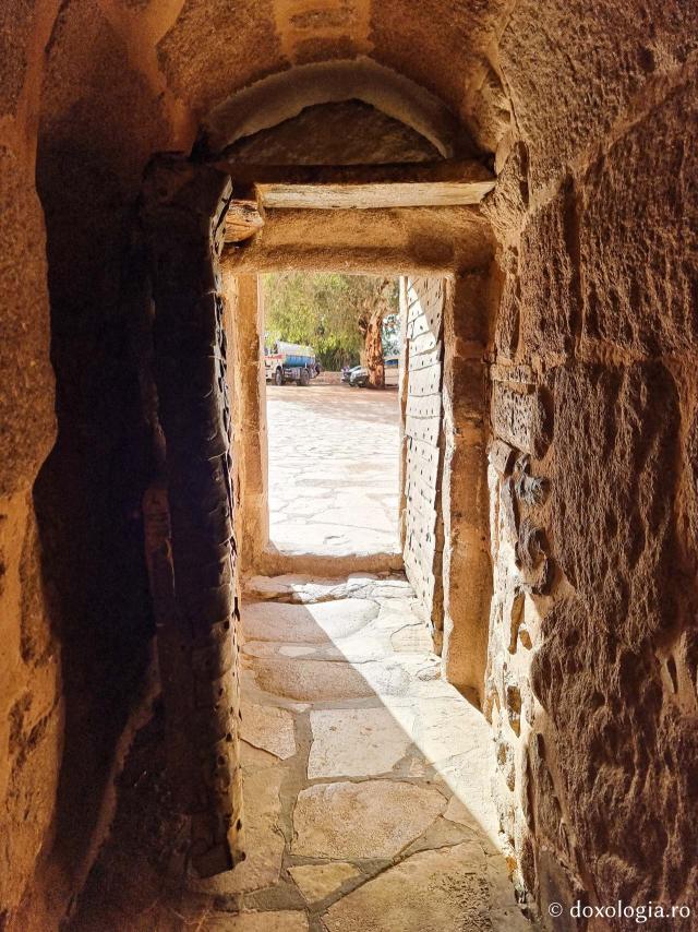 Mănăstirea „Sfânta Ecaterina” – un far al credinței și istoriei în inima Sinaiului / Foto: Magda Buftea Mănăstirea „Sfânta Ecaterina” – un far al credinței și istoriei în inima Sinaiului