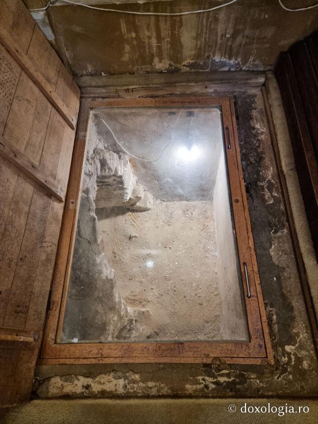 Clipe de liniște în biserica închinată Sfântului Macarie cel Mare