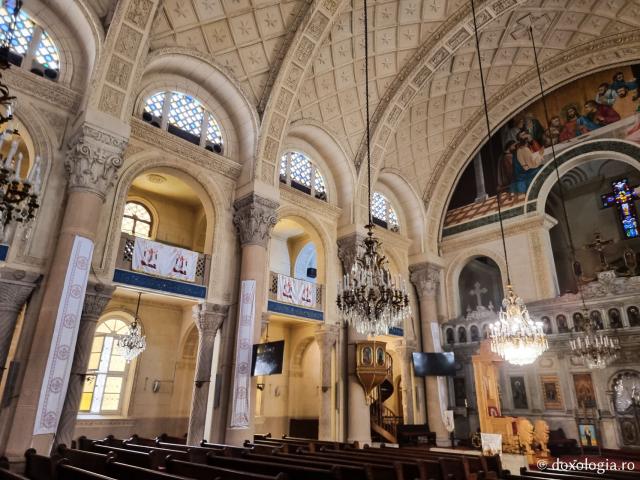 Pași de pelerin la catedrala închinată „Sfântului Apostol și Evanghelist Marcu” din Alexandria, Egipt / Foto: Magda Buftea Pași de pelerin la catedrala închinată „Sfântului Apostol și Evanghelist Marcu” din Alexandria, Egipt