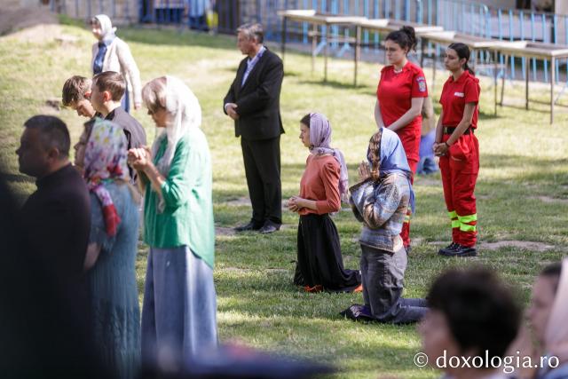 Liturghie arhierească săvârșită de PS Nectarie de Bogdania în ajunul prăznuirii Sfântului Ioan cel Nou / Foto: pr. Silviu Cluci Liturghie arhierească săvârșită de PS Nectarie de Bogdania în ajunul prăznuirii Sfântului Ioan cel Nou
