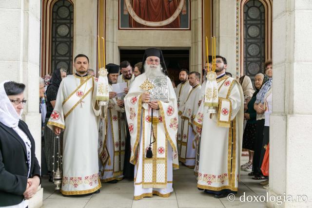Liturghie arhierească la hramul Sfântului Ioan cel Nou