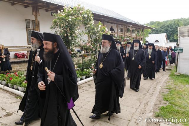 Liturghie arhierească la hramul Sfântului Ioan cel Nou