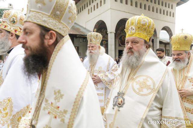 Liturghie arhierească la hramul Sfântului Ioan cel Nou