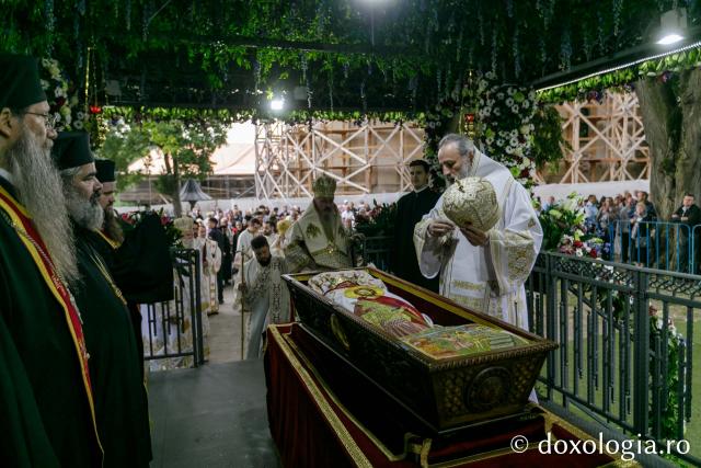 Liturghie arhierească la hramul Sfântului Ioan cel Nou