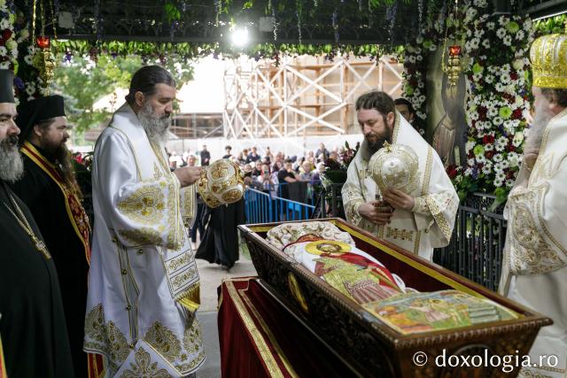 Liturghie arhierească la hramul Sfântului Ioan cel Nou