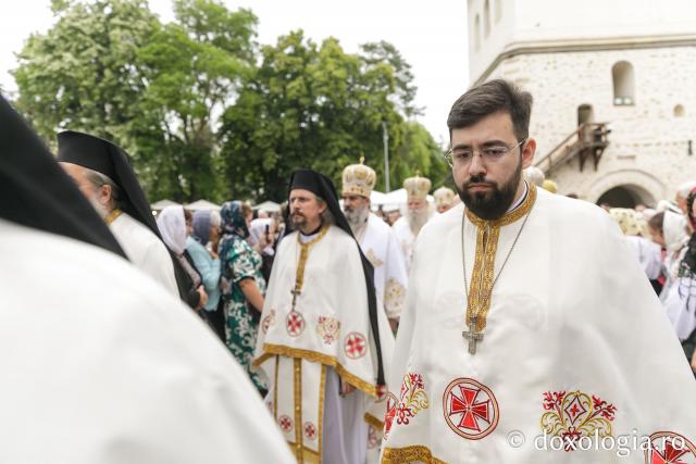 Liturghie arhierească la hramul Sfântului Ioan cel Nou