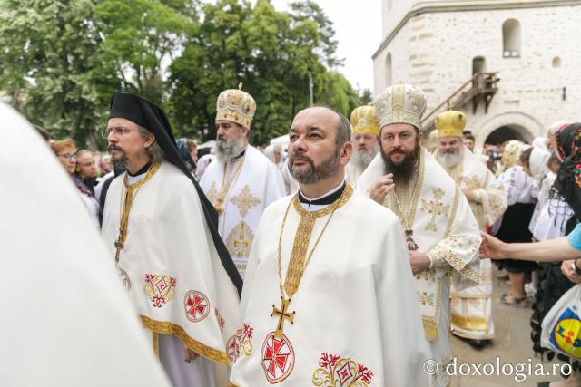 Liturghie arhierească la hramul Sfântului Ioan cel Nou