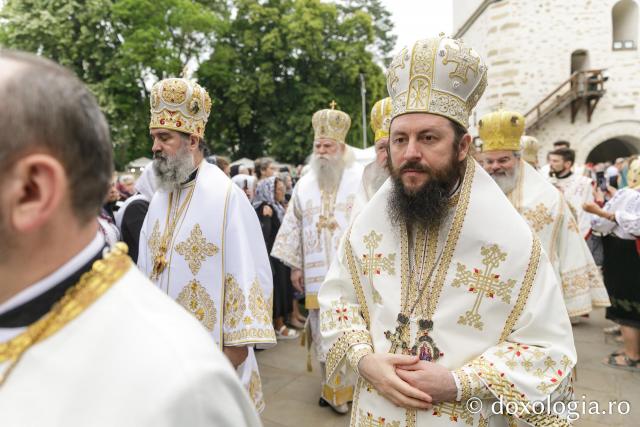 Liturghie arhierească la hramul Sfântului Ioan cel Nou