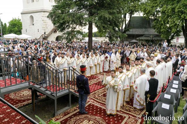 Liturghie arhierească la hramul Sfântului Ioan cel Nou