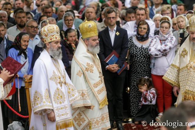 Liturghie arhierească la hramul Sfântului Ioan cel Nou