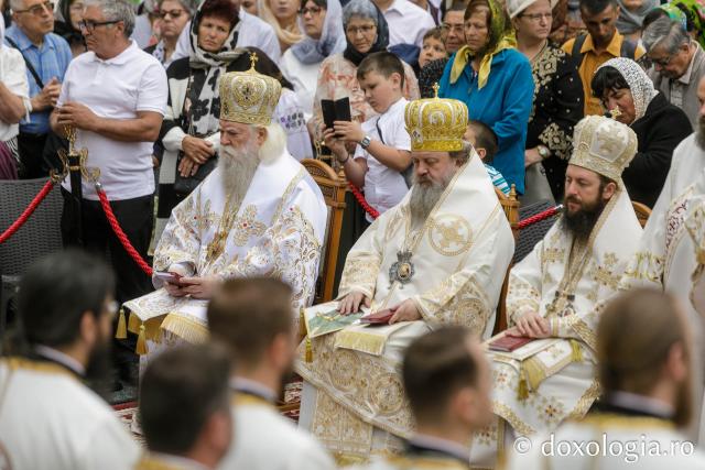 Liturghie arhierească la hramul Sfântului Ioan cel Nou