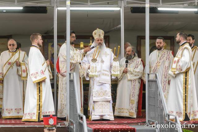 Liturghie arhierească la hramul Sfântului Ioan cel Nou