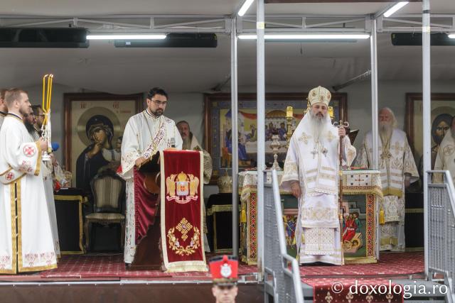 Liturghie arhierească la hramul Sfântului Ioan cel Nou