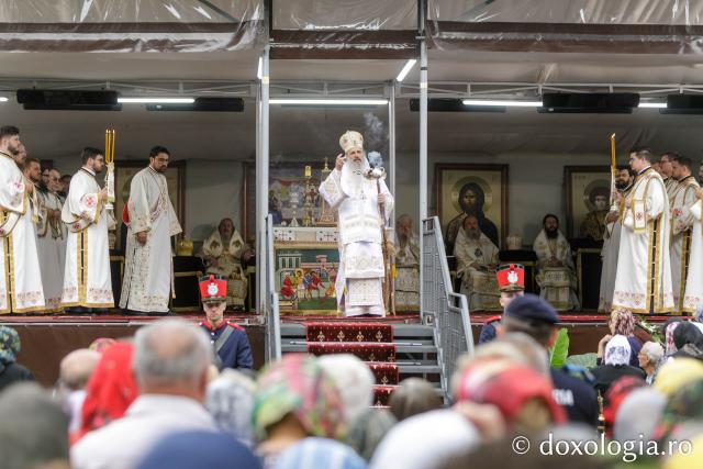 Liturghie arhierească la hramul Sfântului Ioan cel Nou