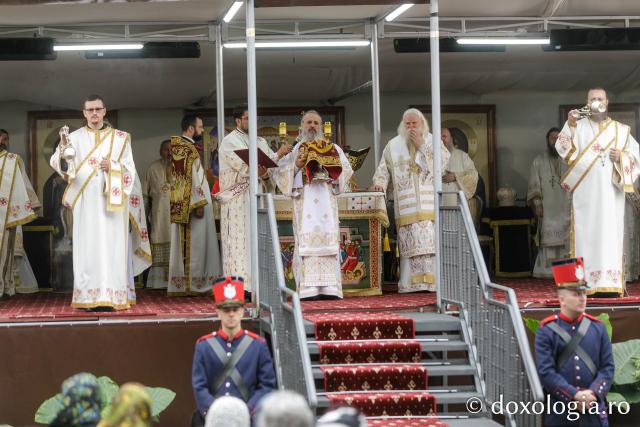 Liturghie arhierească la hramul Sfântului Ioan cel Nou