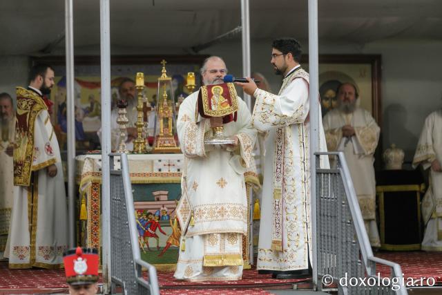 Liturghie arhierească la hramul Sfântului Ioan cel Nou