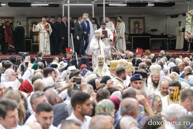 Liturghie arhierească la hramul Sfântului Ioan cel Nou